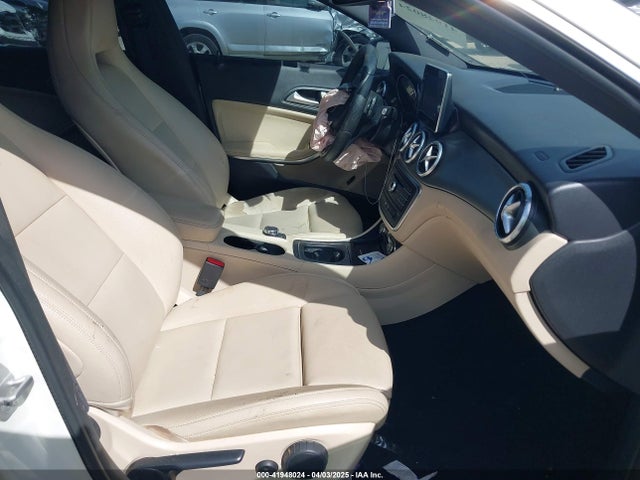 WDDSJ4EB8GN367433 Mercedes-Benz CLA 250