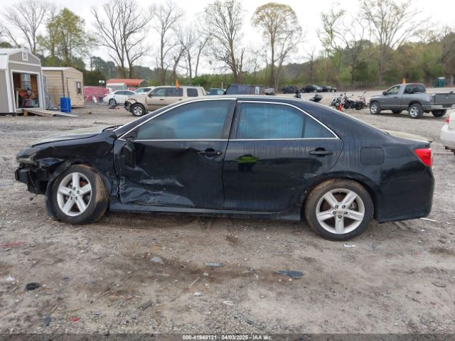 4T1BF1FK2EU469737 Toyota CAMRY SE