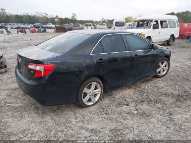 4T1BF1FK2EU469737 Toyota CAMRY SE