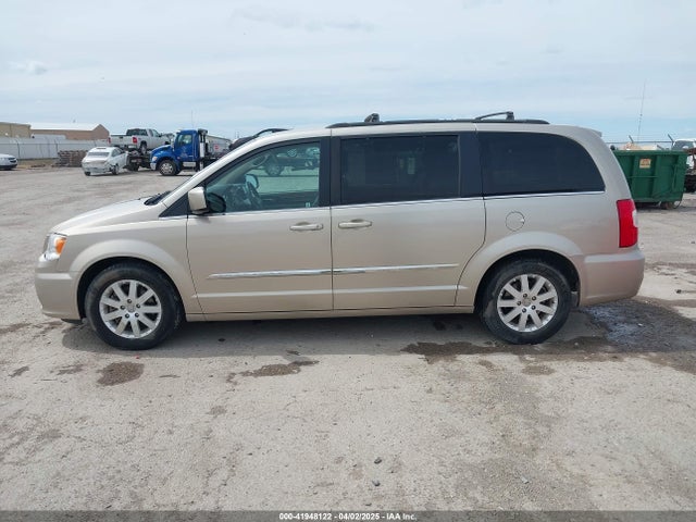 2C4RC1BG2FR561555 Chrysler 2015