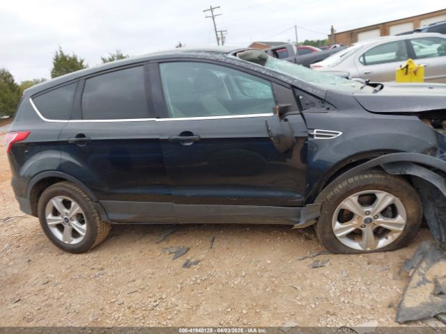 1FMCU0GX0EUA19275 Ford ESCAPE SE