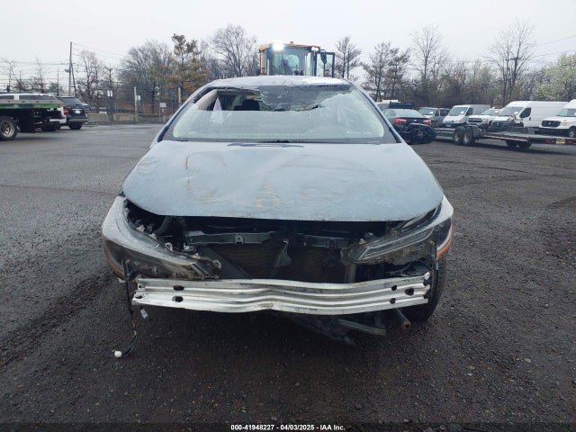 JTDEPRAE5LJ065960 Toyota COROLLA LE