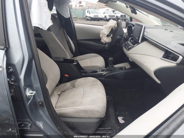 JTDEPRAE5LJ065960 Toyota COROLLA LE