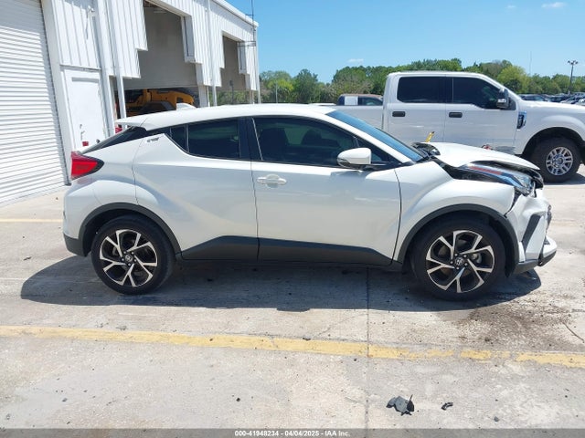 JTNKHMBX8M1104427 Toyota C-HR XLE