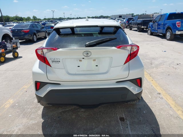 JTNKHMBX8M1104427 Toyota C-HR XLE