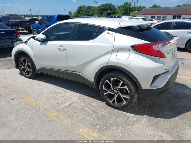 JTNKHMBX8M1104427 Toyota C-HR XLE