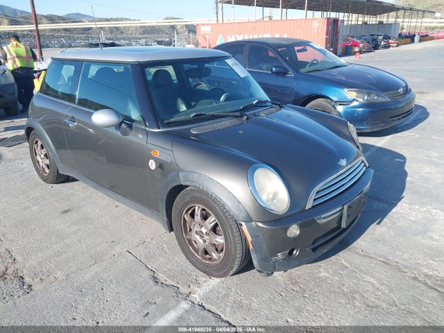2006 MINI COOPER WMWRC33586TJ75043 Photo 0