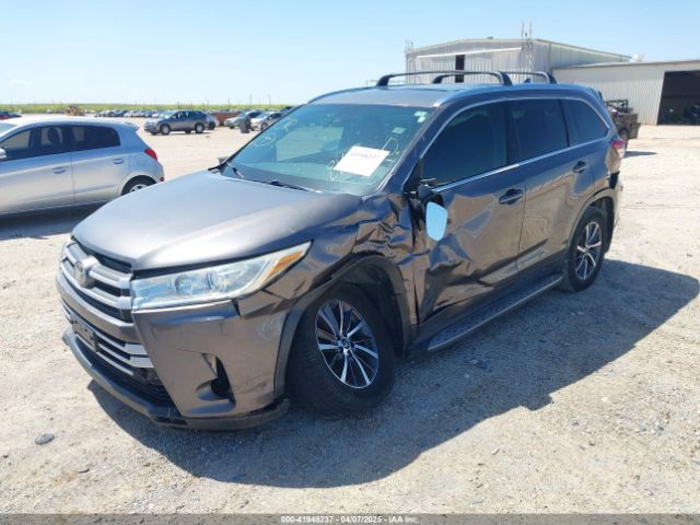 5TDKZRFH1HS511984 Toyota Highlander Xle