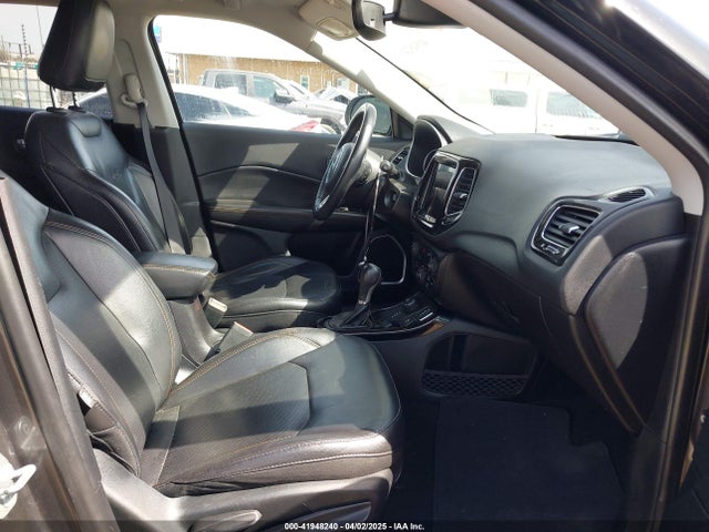 3C4NJDCB1KT641770 Jeep Compass Limited 4x4