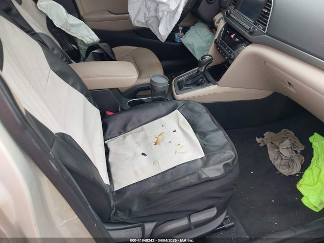 KMHD84LF3HU176798 Hyundai Elantra Limited