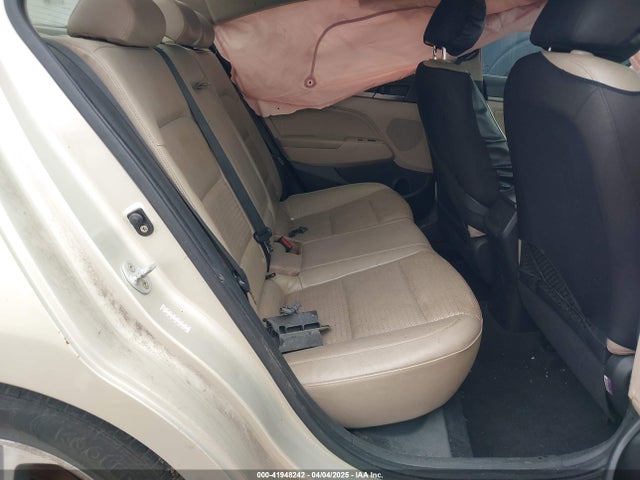 KMHD84LF3HU176798 Hyundai Elantra Limited