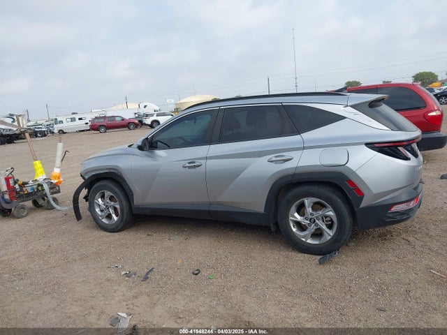 5NMJB3AE9NH139738 Hyundai TUCSON SEL