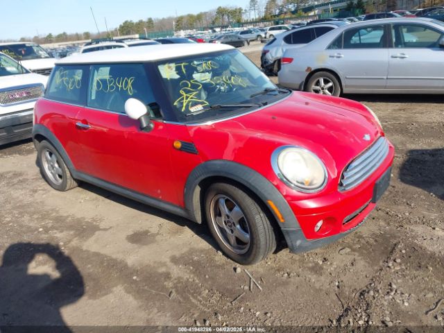 2008 MINI COOPER WMWMF33568TT60843 Photo 0