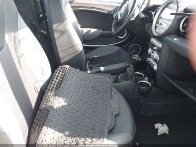 2008 MINI COOPER WMWMF33568TT60843 Photo 4