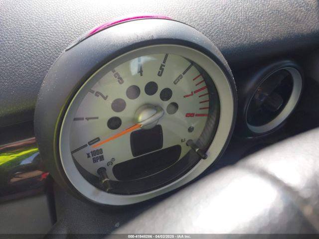 2008 MINI COOPER WMWMF33568TT60843 Photo 6