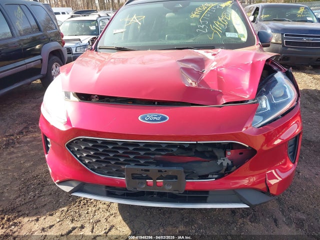 1FMCU9G63MUA01900 Ford ESCAPE SE