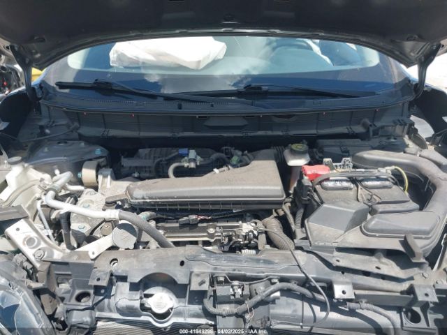 KNMAT2MV8GP697352 Nissan ROGUE SV