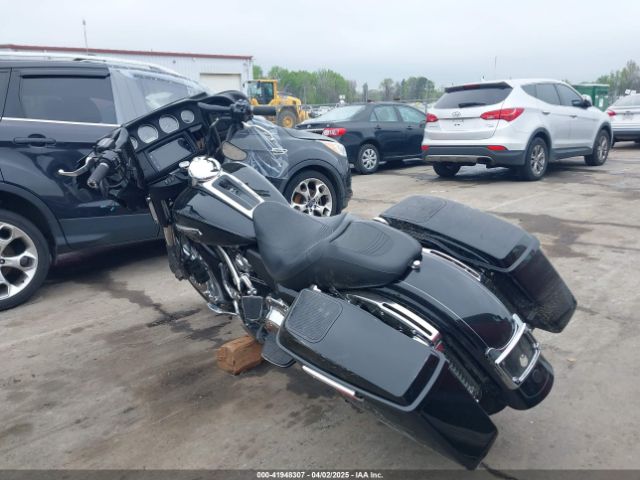 2014 HARLEY-DAVIDSON FLHTCU 1HD1FCM14EB627723 Photo 2