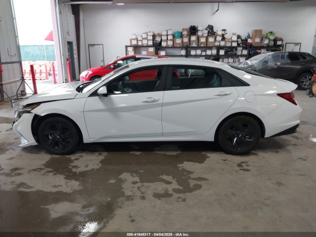 KMHLM4AJ6PU063120 Hyundai Elantra Hybrid Blue