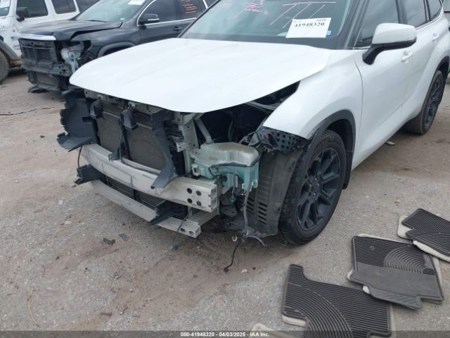 5TDKDRAH9PS039652 Toyota Highlander Le