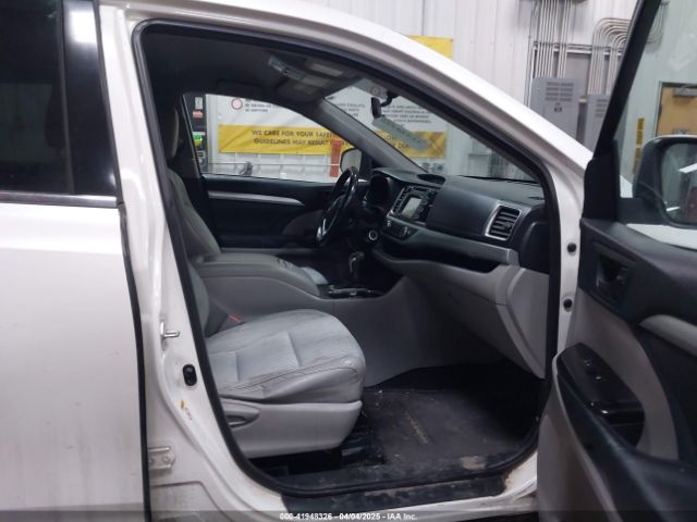 5TDZKRFH6FS079022 Toyota Highlander Le Plus V6