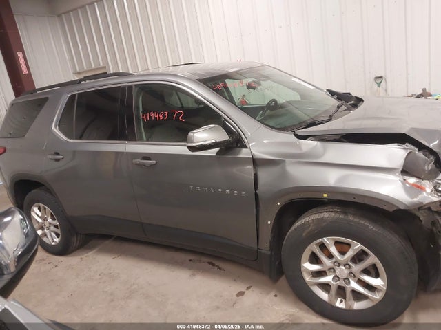 1GNERGKW0KJ230695 Chevrolet Traverse 1lt