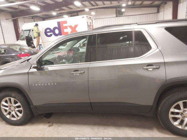 1GNERGKW0KJ230695 Chevrolet Traverse 1lt
