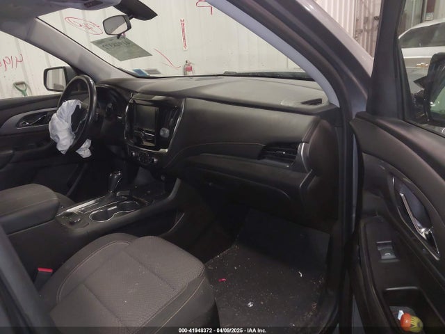 1GNERGKW0KJ230695 Chevrolet Traverse 1lt