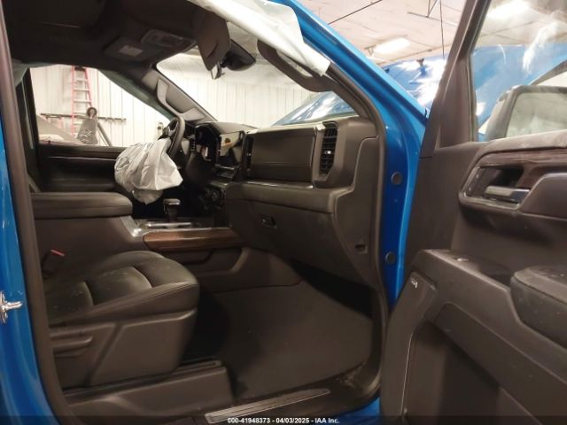 2025 CHEVROLET SILVERADO 1500 3GCUKFE82SG135945 Photo 4