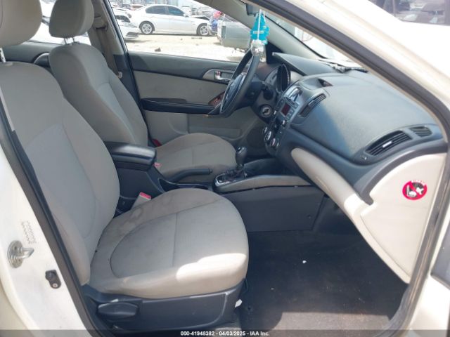 2013 KIA FORTE KNAFU5A22D5695440 Photo 4