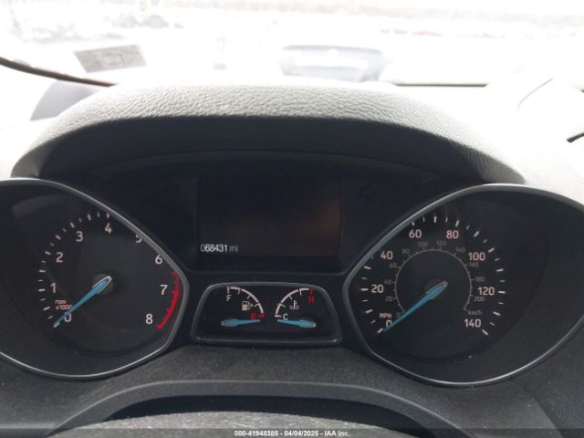 1FMCU9GD5JUC25213 Ford ESCAPE SE