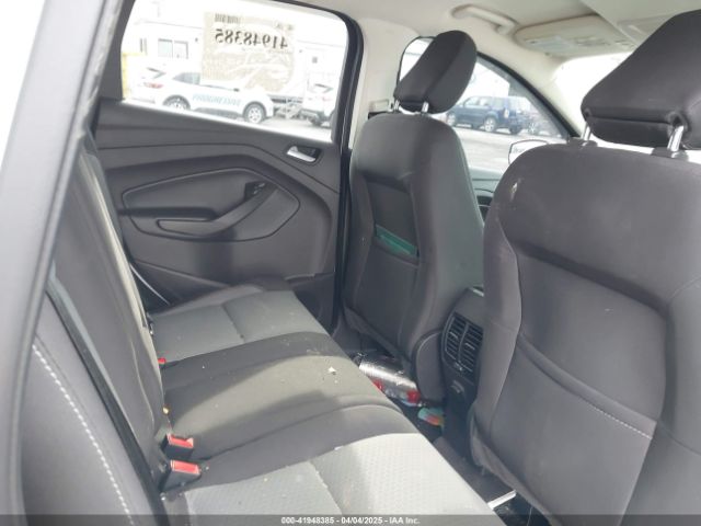 1FMCU9GD5JUC25213 Ford ESCAPE SE