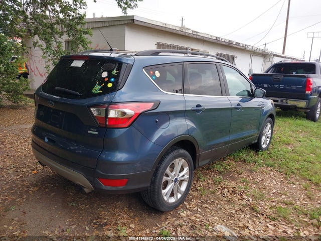 1FMCU0GD5JUA32314 Ford ESCAPE SE