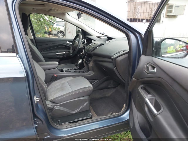 1FMCU0GD5JUA32314 Ford ESCAPE SE