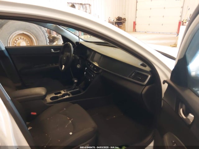 5XXGT4L36JG200478 KIA Optima Lx