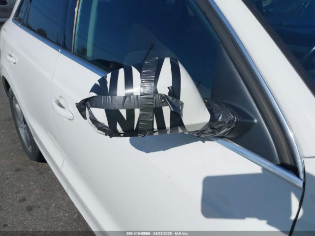 WA1EFCFS7FR010697 Audi Q3 2.0t Premium Plus
