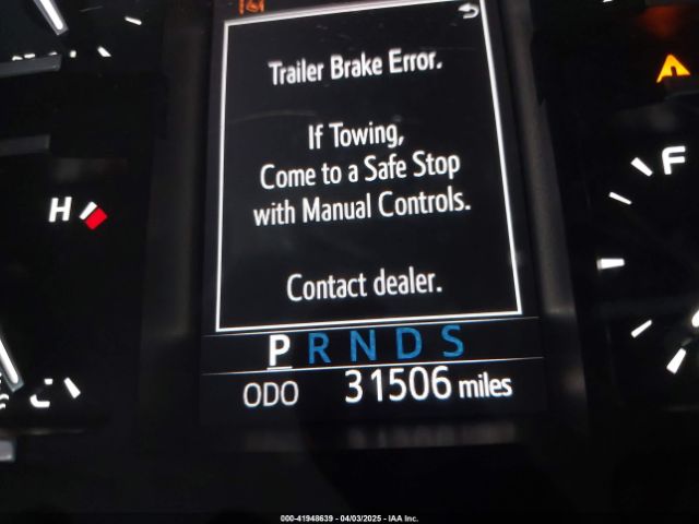 5TFGY5F14JX239984 Toyota Tundra Platinum 5.7l V8