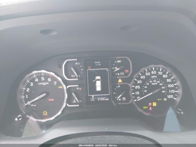 5TFGY5F14JX239984 Toyota Tundra Platinum 5.7l V8