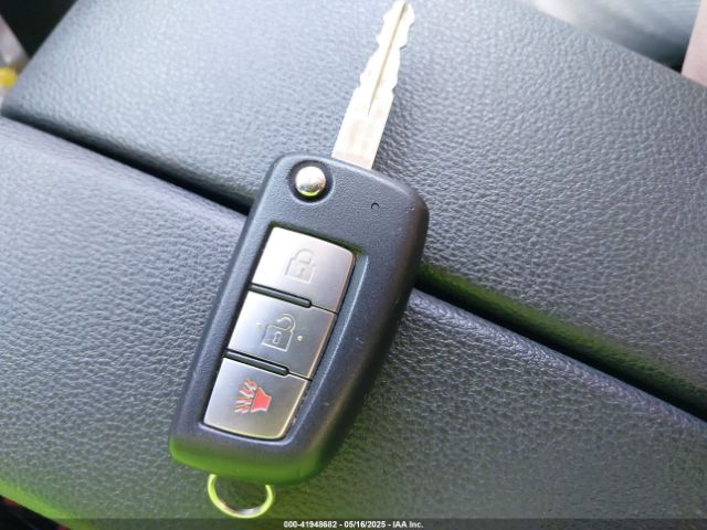 5N1AT2MV0KC832979 Nissan ROGUE S
