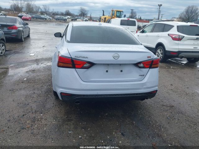 1N4BL4CWXRN353360 Nissan Altima Sr Intelligent Awd