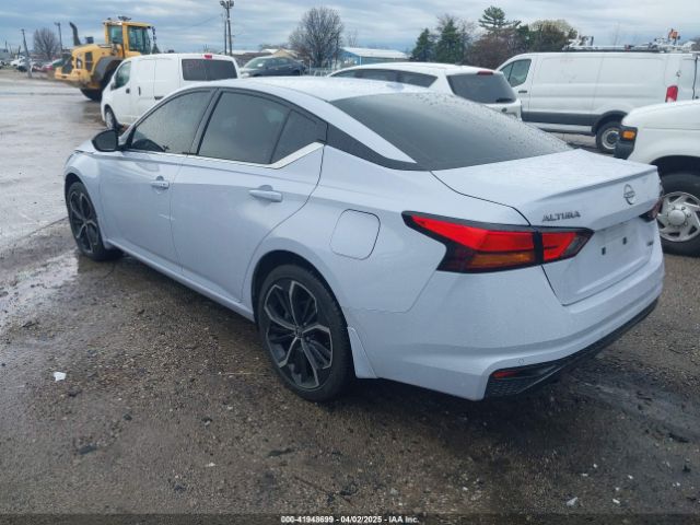 1N4BL4CWXRN353360 Nissan Altima Sr Intelligent Awd