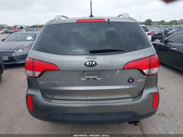 5XYKT3A63FG646270 KIA SORENTO LX