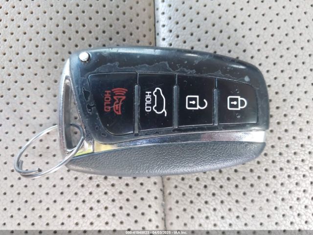 5NMZU3LB2JH079327 Hyundai Santa Fe Sport 2.4l