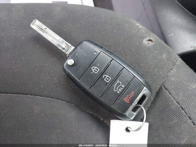 KNDJN2A2XH7468287 KIA Soul