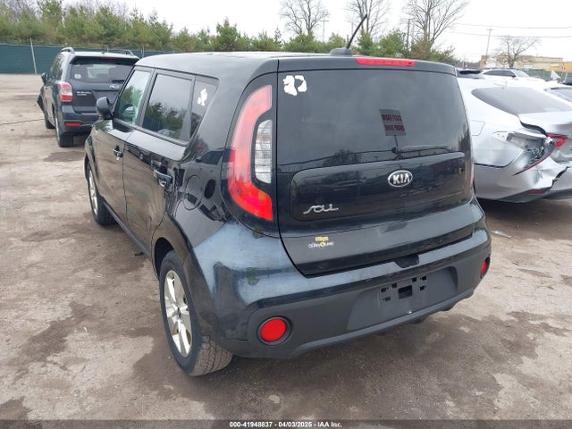 KNDJN2A2XH7468287 KIA Soul