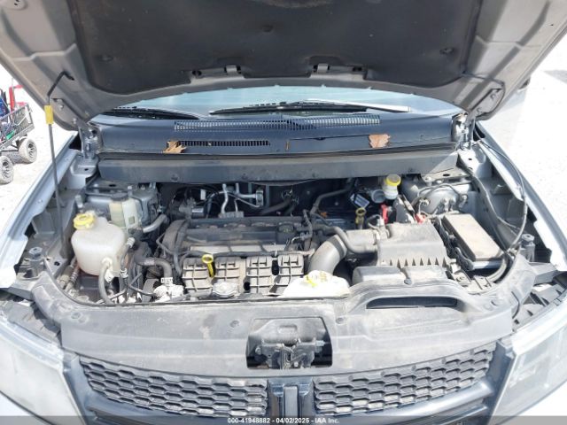 3C4PDCBB2KT798767 Dodge JOURNEY SE