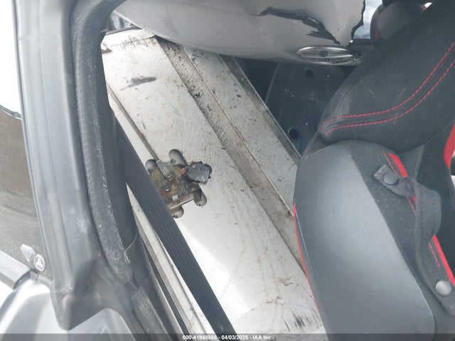 Scion 2000cc na 2015 JF1ZNAA13F9703043 Image 8