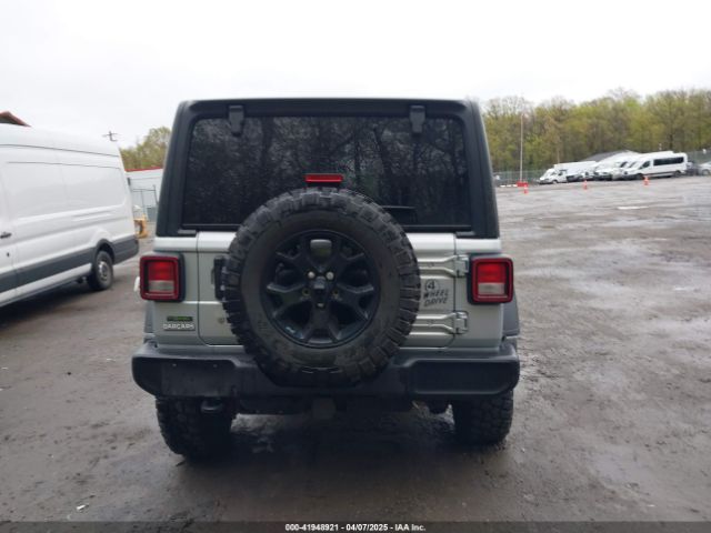 1C4HJXDM9NW272685 Jeep Wrangler Unlimited Willys Sport 4x4