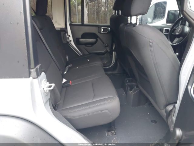 1C4HJXDM9NW272685 Jeep Wrangler Unlimited Willys Sport 4x4