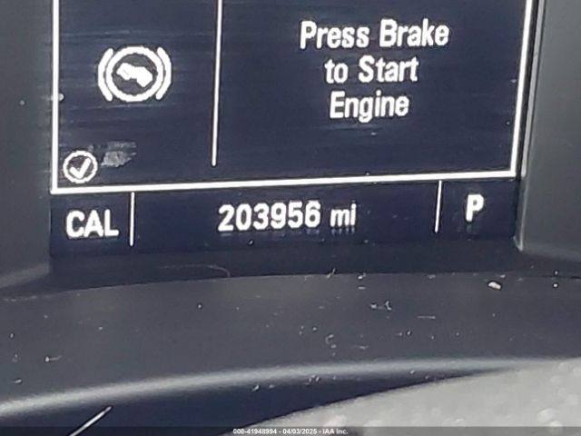 2GNAXKEX8J6228040 Chevrolet EQUINOX LT